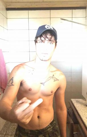 Badboy974 candidat acteur porno gay