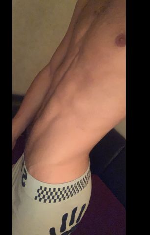 Angevil candidat acteur porno gay